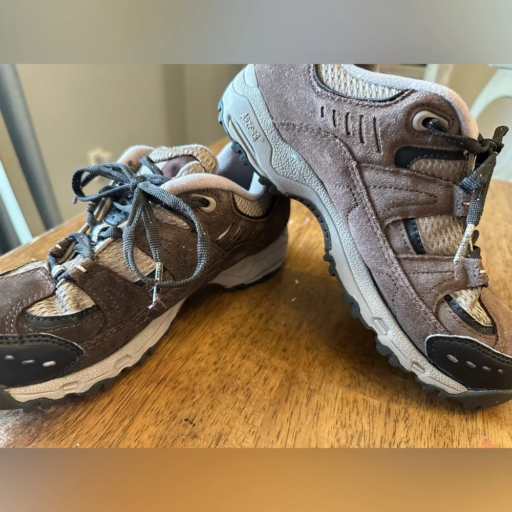 New Balance 605 Abzorb Brown Suede Trail Shoes - Picture 2 of 6